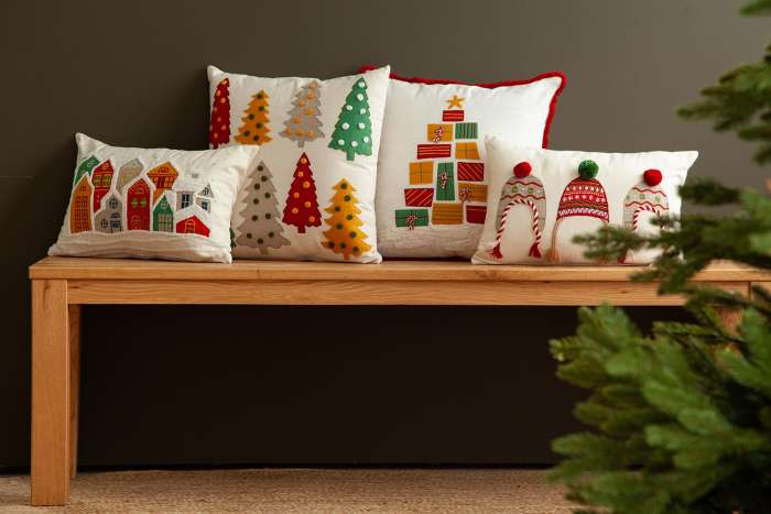 Чехол на подушку snowy village из коллекции new year essential, 30х45 см Tkano TK25-CC0028