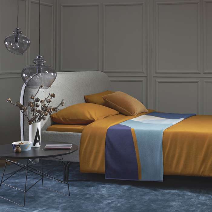 Плед из хлопка с авторским принтом синего цвета из коллекции freak fruit, 130х180 см Tkano TK23-TH0008