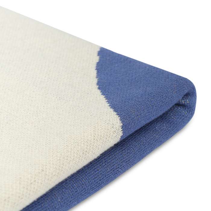 Плед из хлопка с авторским принтом синего цвета из коллекции freak fruit, 130х180 см Tkano TK23-TH0008