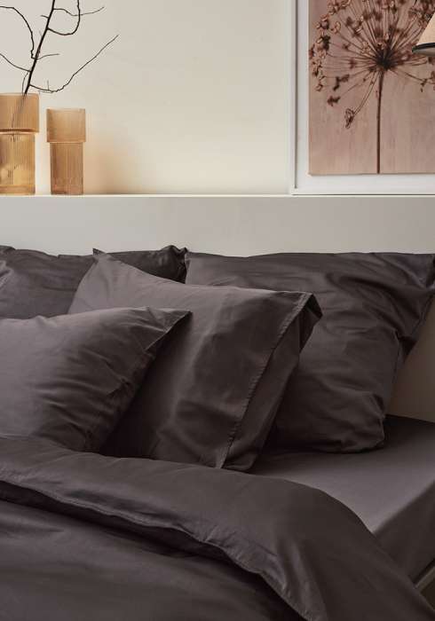 Комплект постельного белья из премиального сатина темно-серого цвета из коллекции essential, 200х220 см Tkano TK24-DC0032