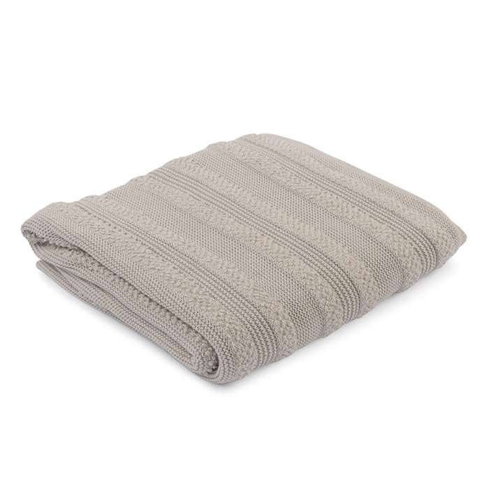 Плед из хлопка с буклированной вязкой светло-серого цвета из коллекции Essential, 130х170 см TKANO TK22-TH0014