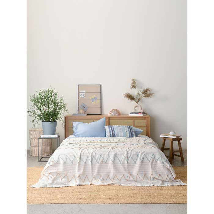 Покрывало из хлопка с бахромой голубого цвета из коллекции ethnic, 180х250 см Tkano TK21-BS0002