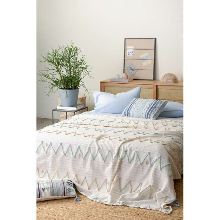 Покрывало из хлопка с бахромой голубого цвета из коллекции ethnic, 180х250 см Tkano TK21-BS0002