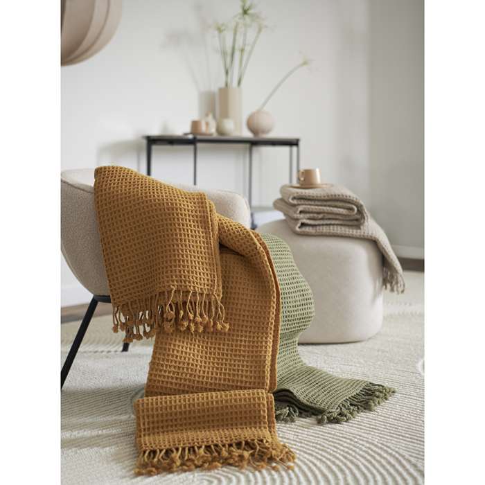 Плед из шерсти травянисто-зеленого цвета из коллекции essential, 130х180 см Tkano TK23-TH0004