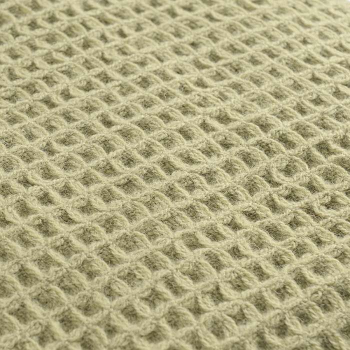 Плед из шерсти травянисто-зеленого цвета из коллекции essential, 130х180 см Tkano TK23-TH0004