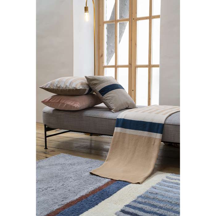 Плед из хлопка с рисунком Tulip garden из коллекции Terra, 130х180 см TKANO TK22-TH0001