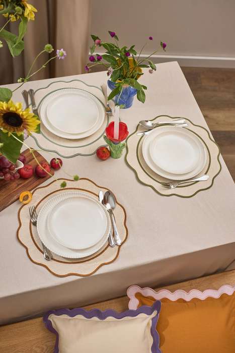 Салфетка под приборы anemone из коллекции trendy ruffles, D38 см, серый Tkano TK25-PM0004