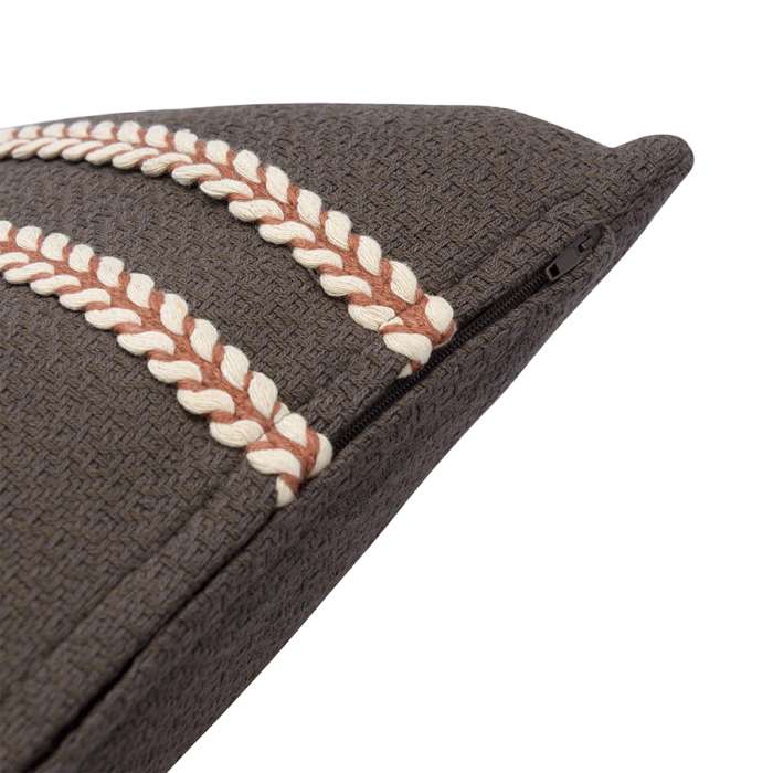 Подушка декоративная базовая braids серо-коричневого цвета из коллекции ethnic, 30х45 см Tkano TK23-CU0007