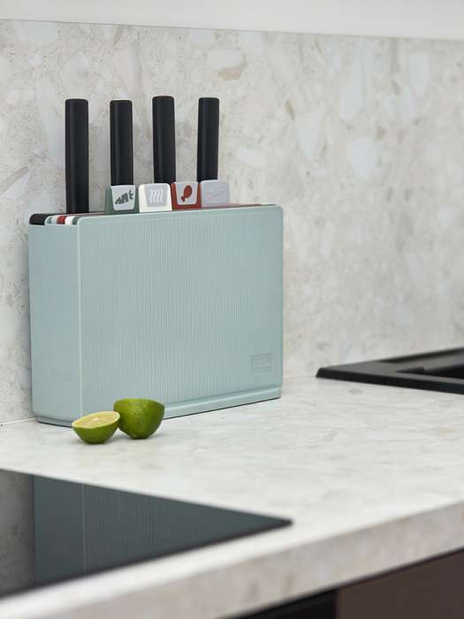 Набор из 4-х разделочных досок и 4-х ножей с держателем cut&store Smart Solutions SS0000267