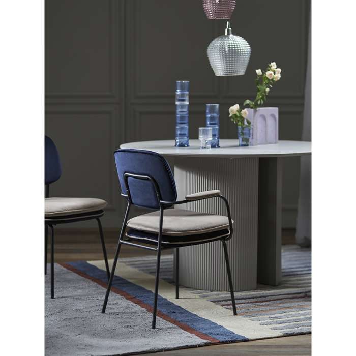 Стул с подлокотниками и контрастным кантом pea, велюр, темно-синий/бежевый Bergenson Bjorn BB0000701