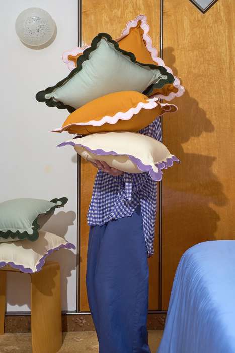 Чехол на подушку с контрастным кантом сиреневого цвета из коллекции trendy ruffles, 40х40 см Tkano TK25-CC0001