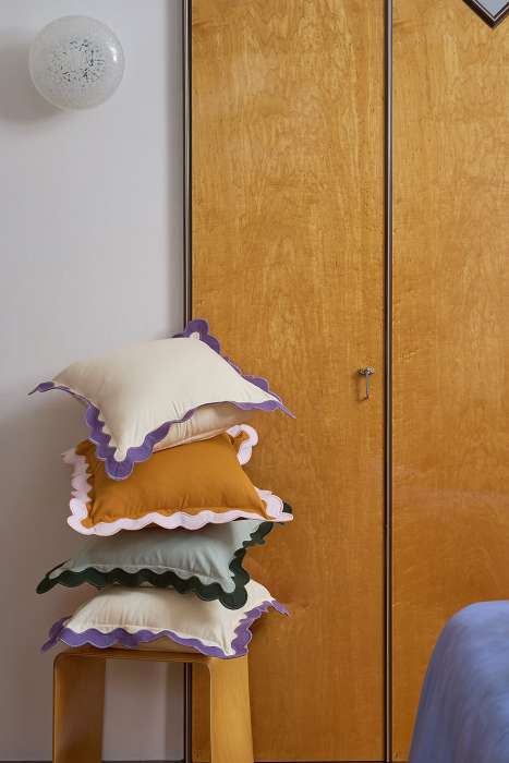 Чехол на подушку с контрастным кантом сиреневого цвета из коллекции trendy ruffles, 40х40 см Tkano TK25-CC0001