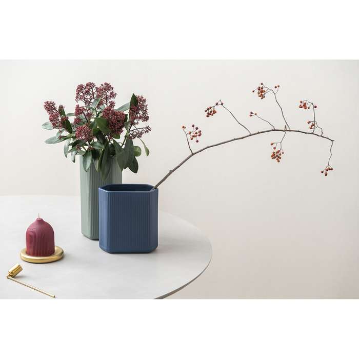 Ваза темно-синего цвета из коллекции edge, 20см Tkano TK22-DEC-VA0003