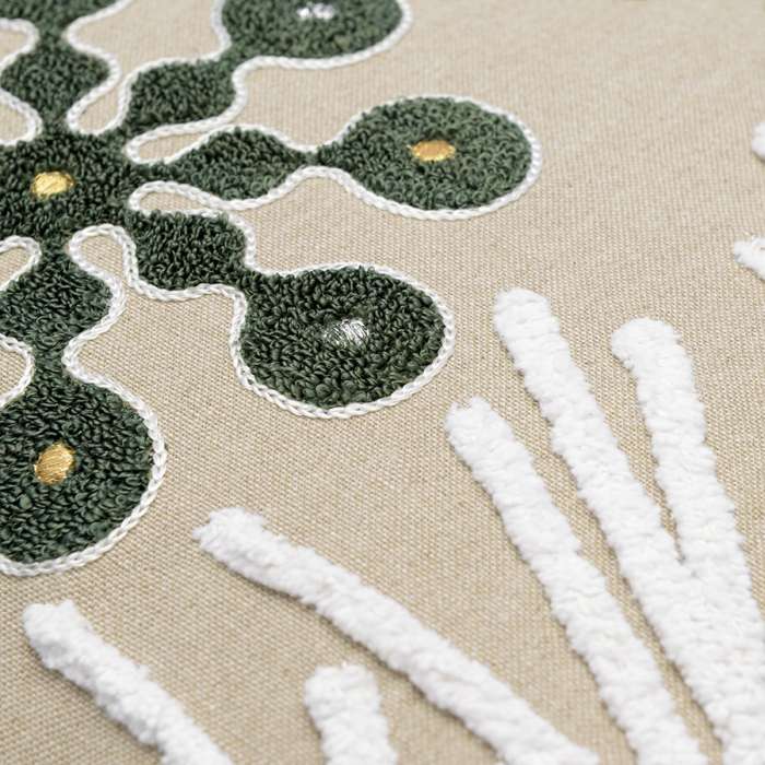 Подушка декоративная с вышивкой snow flakes из коллекции new year essential, 45х45 см Tkano TK23-CU0016