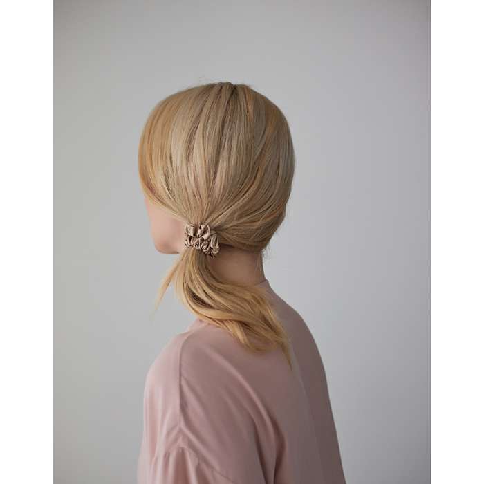 Набор из 4 шелковых резинок для волос бежевого цвета из коллекции essential Tkano TK24-HTS0004