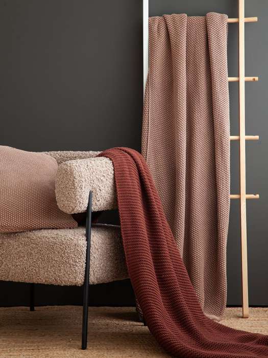 Плед из хлопка жемчужной вязки коричневого цвета из коллекции essential, 130x180 см Tkano TK25-TH0008