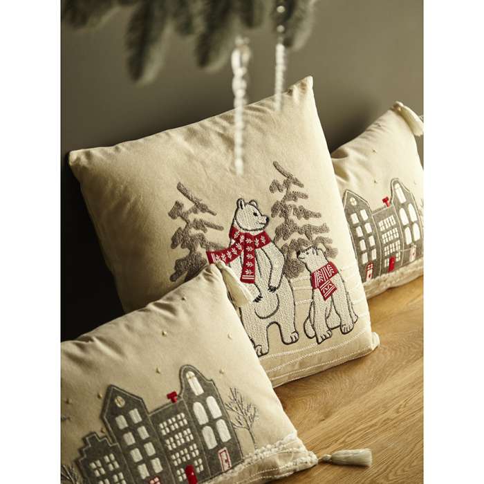 Подушка декоративная festive bears из коллекции new year essential, 45х45 см Tkano TK24-CU0018