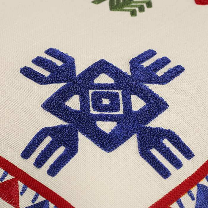 Подушка декоративная по мотивам чувашских орнаментов из коллекции cultural heritage, 45х45 см Tkano TK24-CU0025